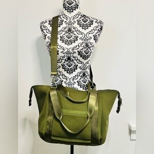 LANDON NEOPRENE L & W CARRYALL BAG DARK MOSS OLIVE GREEN